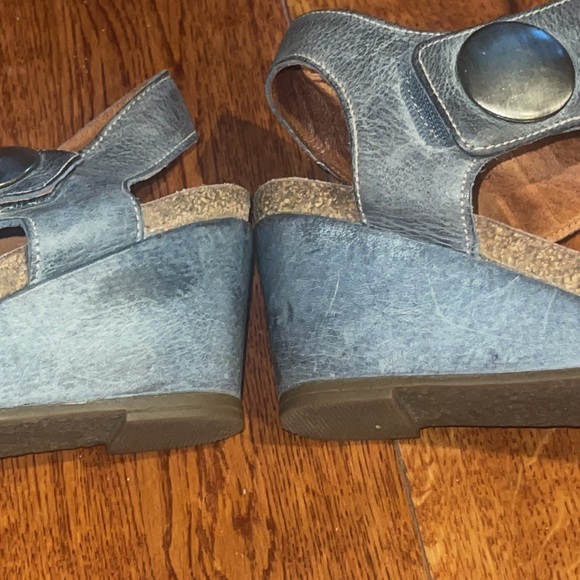 Taos Carousel Wedge - Picture 14 of 15